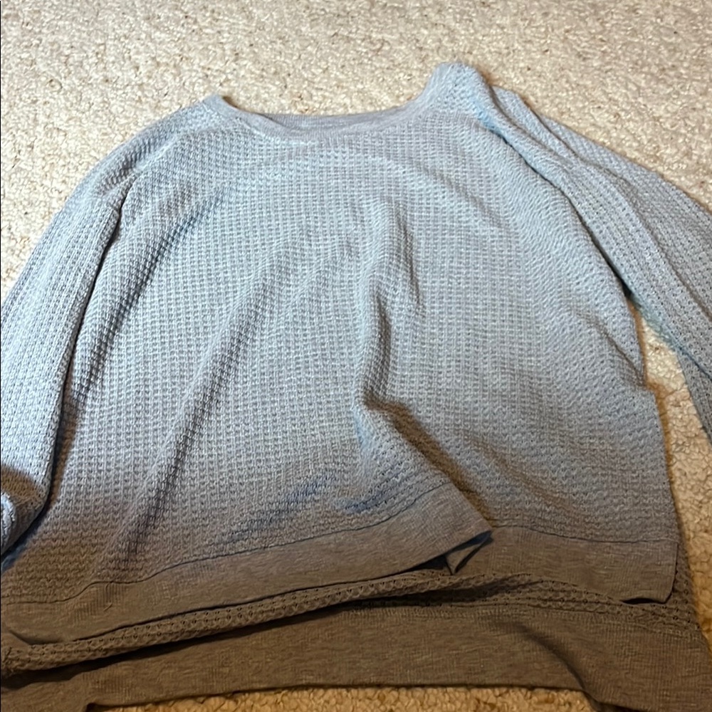 Versona Gray Crew Neck Sweater with Ribbed Detailing